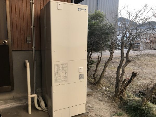 【岐阜県各務原市 Ｋ様邸】エコキュート工事