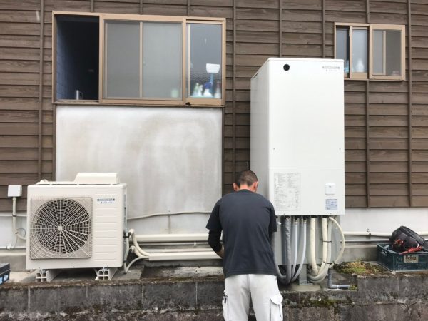 【宮崎県都城市 K様邸】エコキュート工事