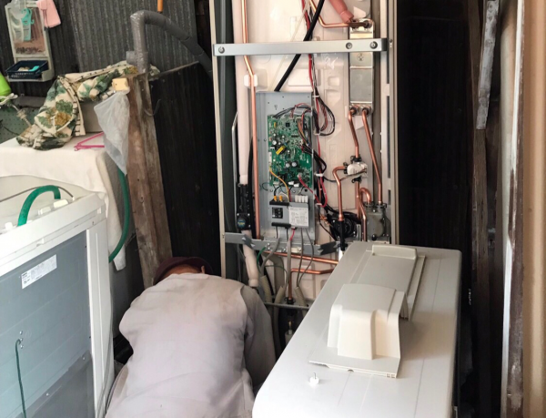 【岐阜県各務原市 K様邸】エコキュート工事