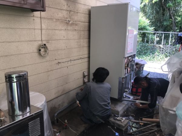 【宮崎県都城市 T様邸】エコキュート工事