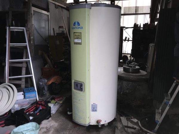 【宮崎県都城市 A様邸】エコキュート工事