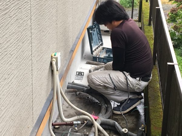 【宮崎県都城市 K様邸】エコキュート工事