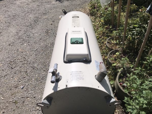 【宮崎県都城市 T様邸】エコキュート工事