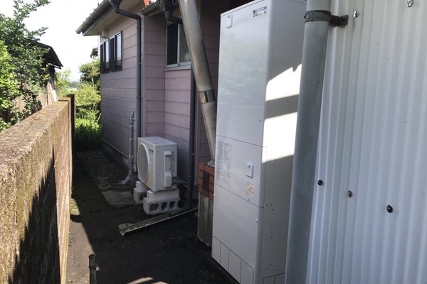 【宮崎県都城市 N様邸】エコキュート工事