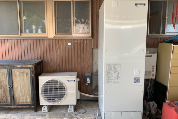 【岐阜県揖斐郡 T様邸】エコキュート工事