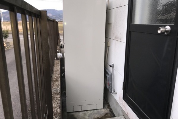 【宮崎県都城市 S様邸】エコキュート工事