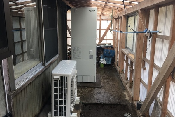 【宮崎県西臼杵郡　I様邸】エコキュート工事